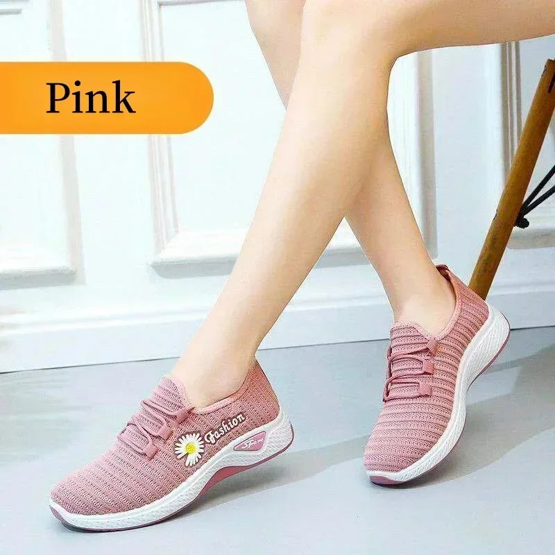 Fashionable sports shoes for women, thick and breathable soft soled mesh, lightweight casual shoes, trendy coconut shoes