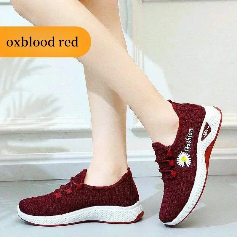 Fashionable sports shoes for women, thick and breathable soft soled mesh, lightweight casual shoes, trendy coconut shoes