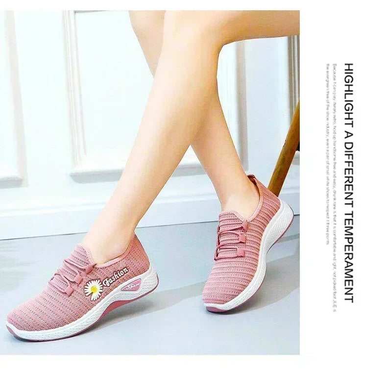 Fashionable sports shoes for women, thick and breathable soft soled mesh, lightweight casual shoes, trendy coconut shoes